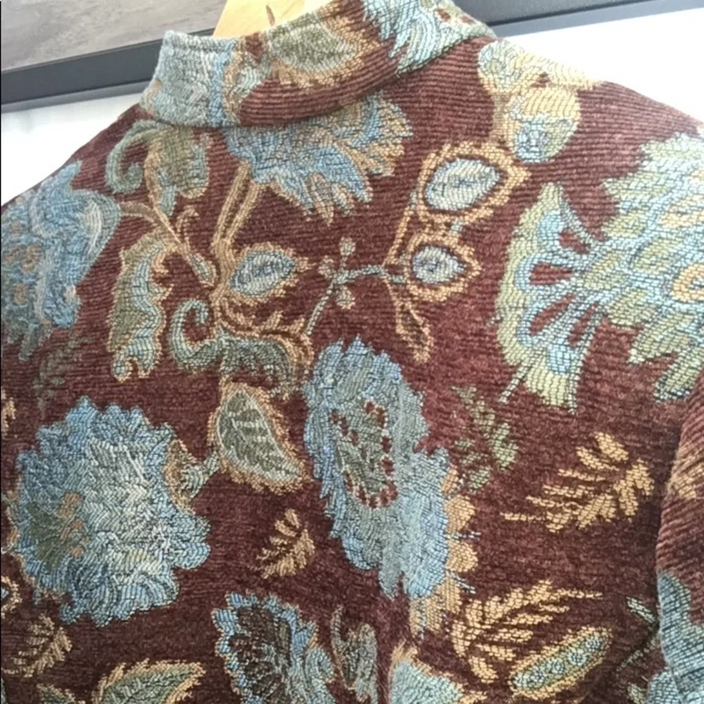 Women’s Vintage Structured Tapestry Jacket - Picture 6 of 9